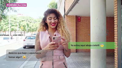 ເມຍທີ່ບໍ່ຊື່ສັດຈະ fuck ຄົນຮັກຫນຸ່ມຂອງນາງຢ່າງຫນັກໃນຂະນະທີ່ຜົວເຮັດວຽກ. ລາຕິນມີ tits ແລະກົ້ນໃຫຍ່. Venus Aphrodite.